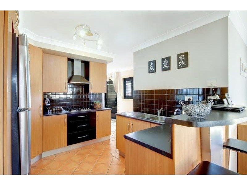 76 Horsley Drive, Horsley NSW 2530