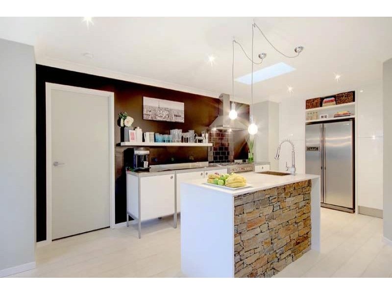 35 Glenwood Grove, Horsley NSW 2530