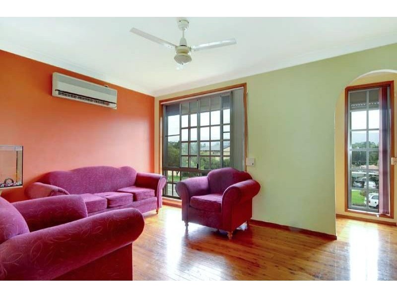 49 Compton Street, Dapto NSW 2530