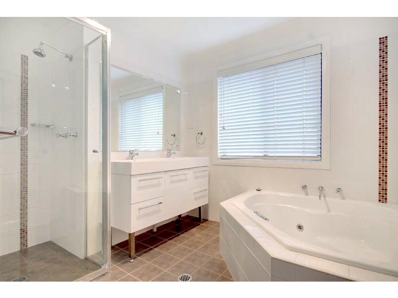 61A Rickard Road, Farmborough Heights NSW 2526