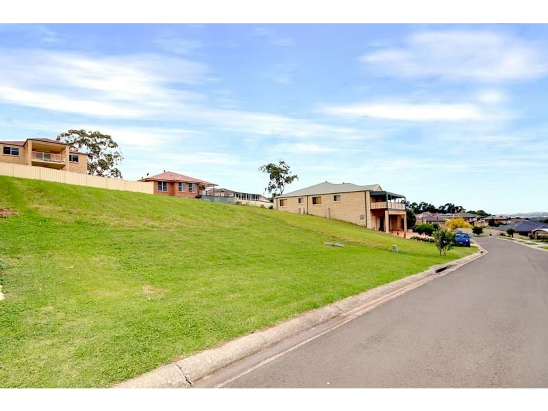 8 Rosemount Street, Dapto NSW 2530
