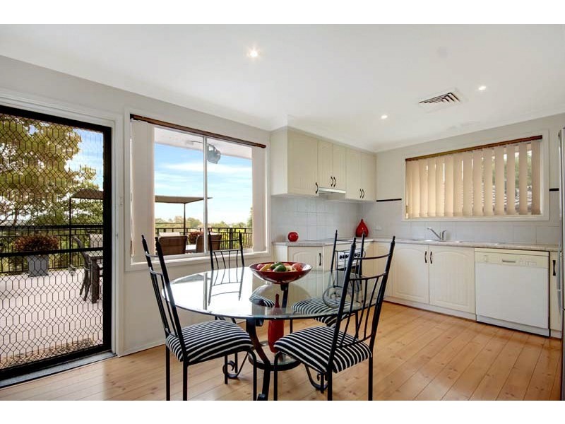 94 Tait Avenue, Kanahooka NSW 2530