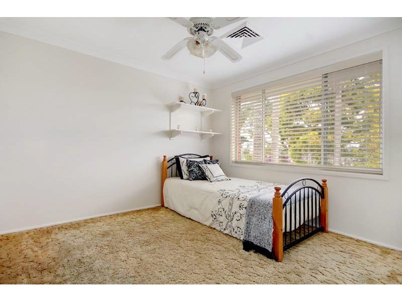 94 Tait Avenue, Kanahooka NSW 2530