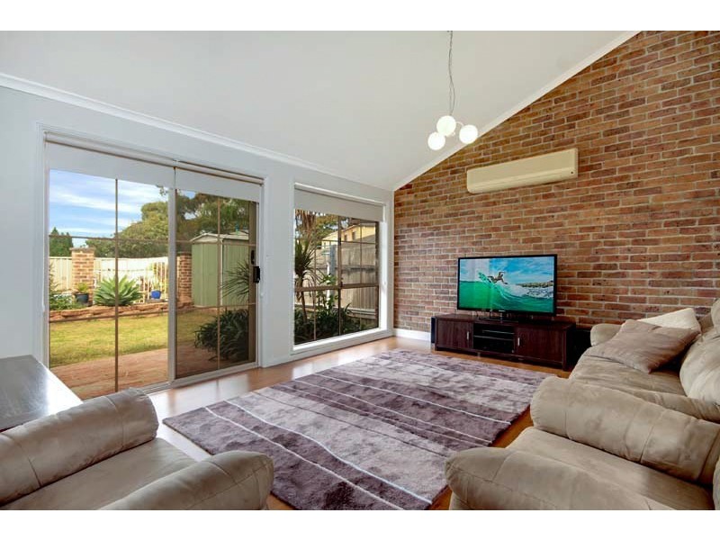 3 Luke Place, Horsley NSW 2530