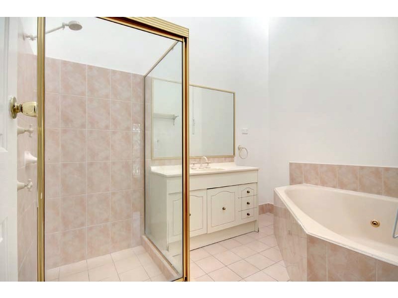 3 Luke Place, Horsley NSW 2530