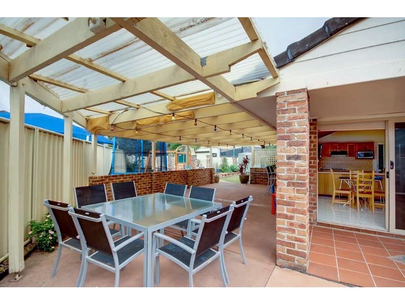 3 Luke Place, Horsley NSW 2530