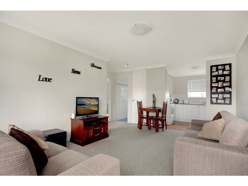 4/17 Prince Edward Drive, Brownsville NSW 2530