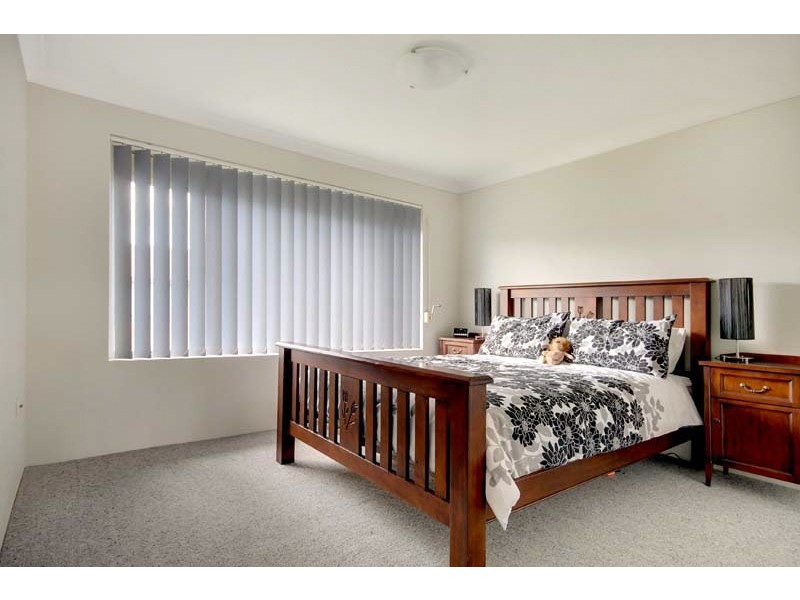 4/17 Prince Edward Drive, Brownsville NSW 2530