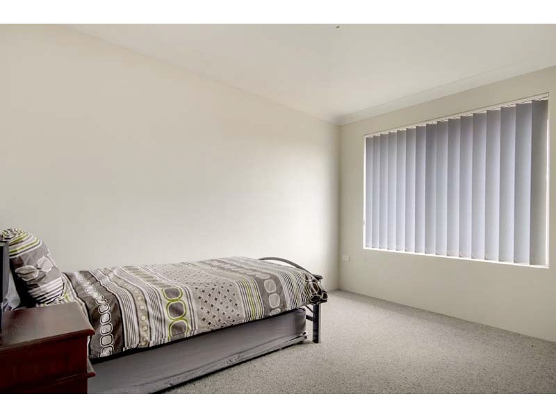 4/17 Prince Edward Drive, Brownsville NSW 2530