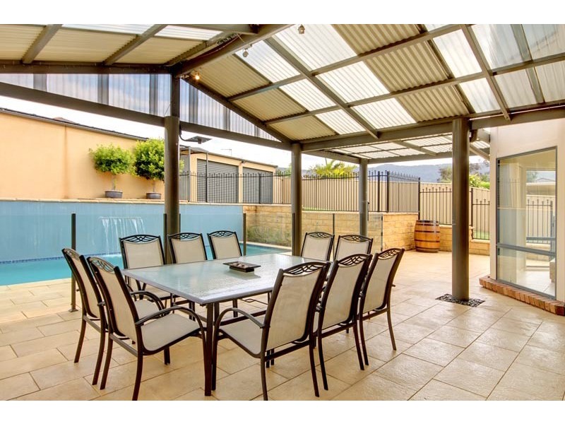 91 Robins Creek Drive, Horsley NSW 2530