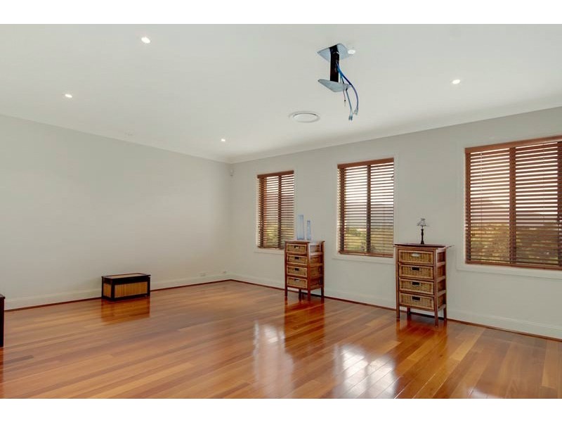 91 Robins Creek Drive, Horsley NSW 2530