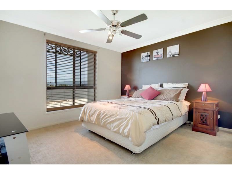 8 Arboreal Place, Horsley NSW 2530