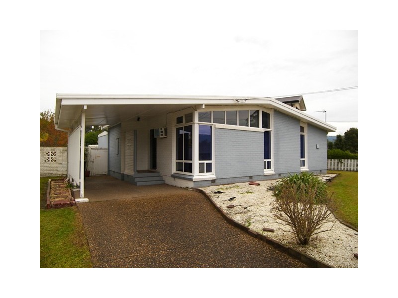 42 Bambil Crescent, Dapto NSW 2530