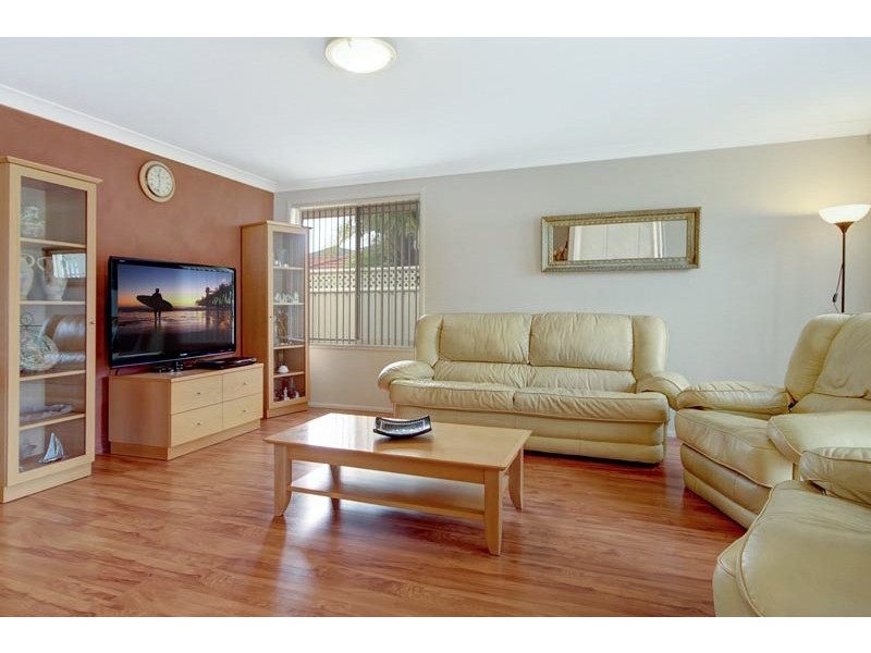 25 Robins Creek Drive, Horsley NSW 2530