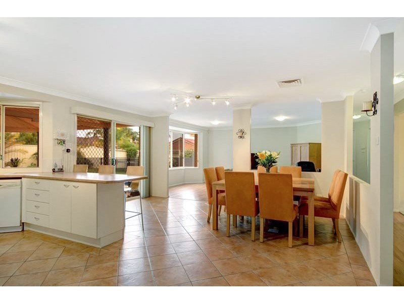 25 Robins Creek Drive, Horsley NSW 2530