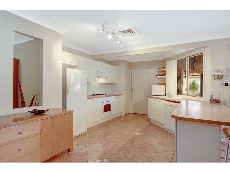 25 Robins Creek Drive, Horsley NSW 2530