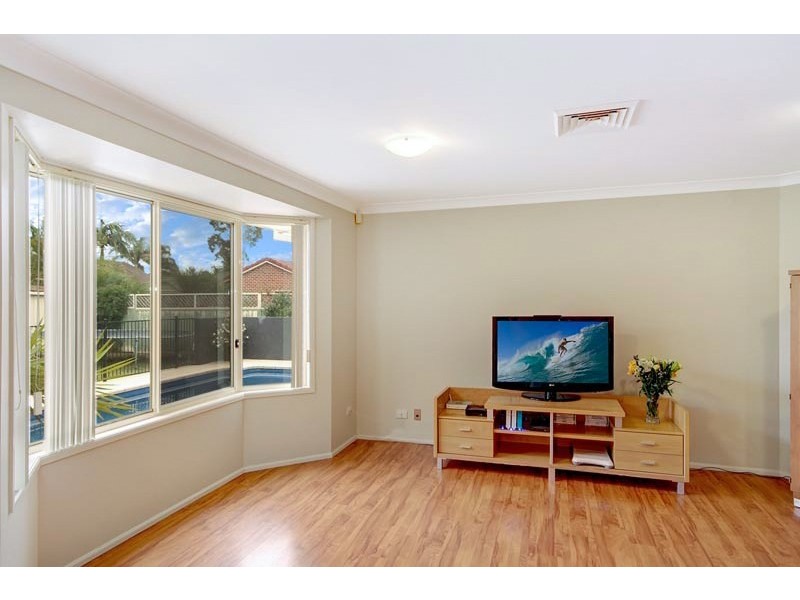 25 Robins Creek Drive, Horsley NSW 2530