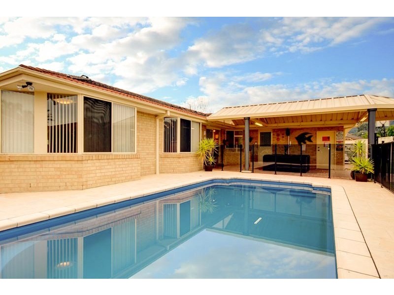 25 Robins Creek Drive, Horsley NSW 2530