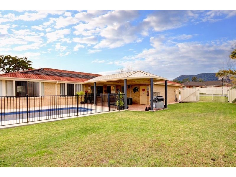 25 Robins Creek Drive, Horsley NSW 2530