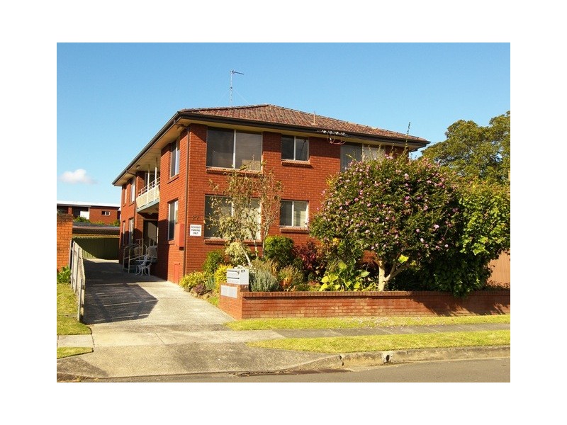 3/27  Prince Edward Drive, Dapto NSW 2530