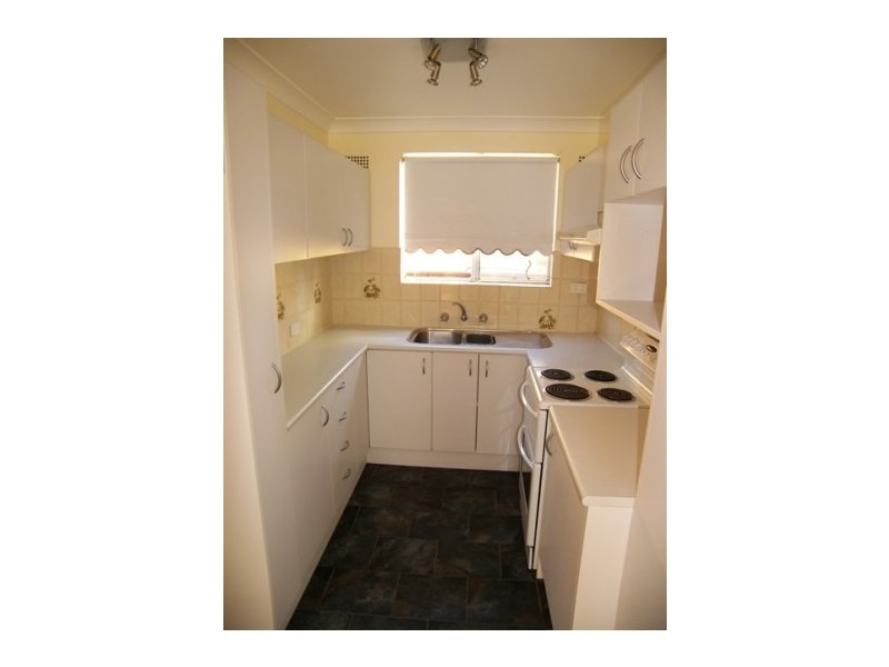 3/27  Prince Edward Drive, Dapto NSW 2530