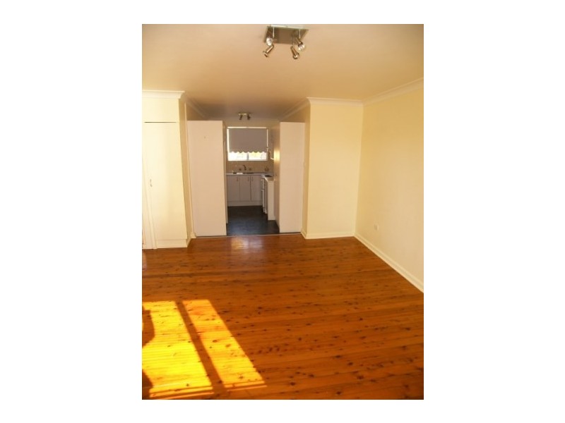 3/27  Prince Edward Drive, Dapto NSW 2530