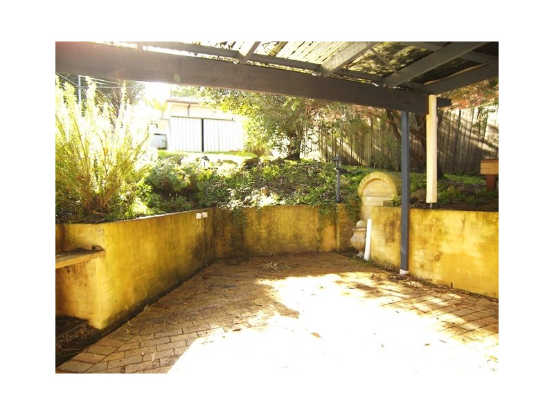 22 Robertson Street, Coniston NSW 2500
