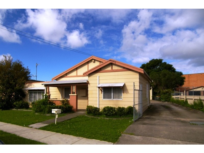 10 Osborne Street, Dapto NSW 2530