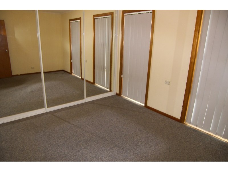 12 Echuca Crescent, Koonawarra NSW 2530