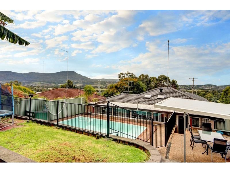 53 Tait Avenue, Kanahooka NSW 2530