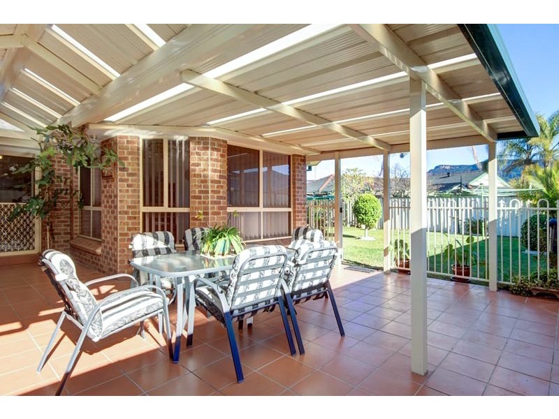 6 Yeldah Drive, Horsley NSW 2530