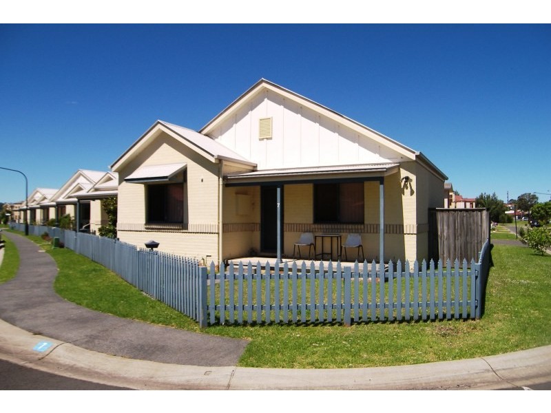 7 North Terrace, Dapto NSW 2530