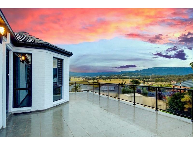 10 Shiraz Drive, Dapto NSW 2530