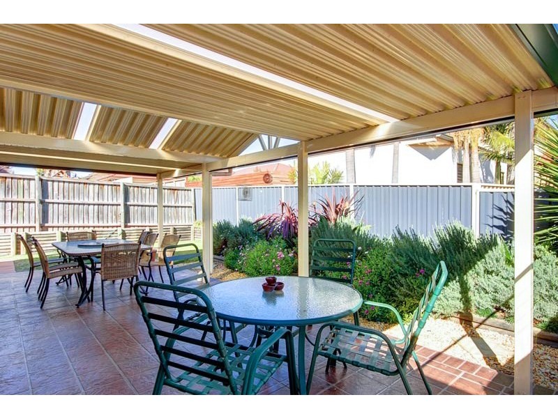 15 Kariewood Circuit, Horsley NSW 2530