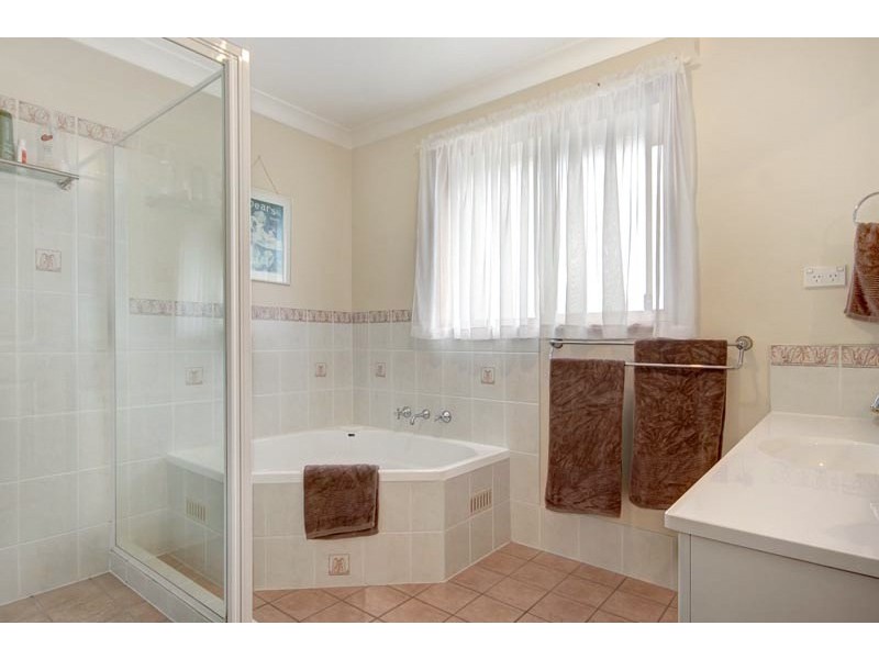 19 Glengarry Way, Horsley NSW 2530