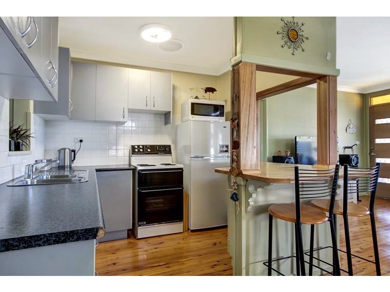 32 Cheshire Street, Berkeley NSW 2506