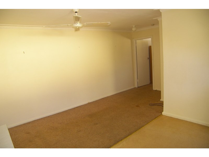 2/91 Burke Road, Dapto NSW 2530