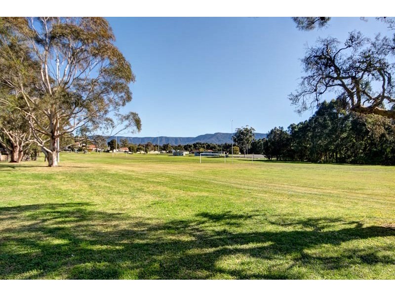 58 Parkside Drive, Dapto NSW 2530