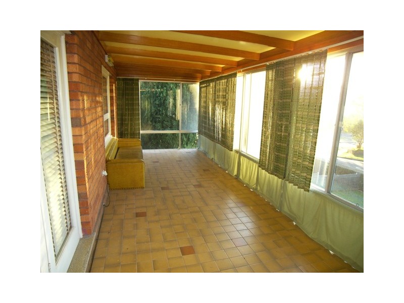 1 Mcpaul Avenue, Dapto NSW 2530