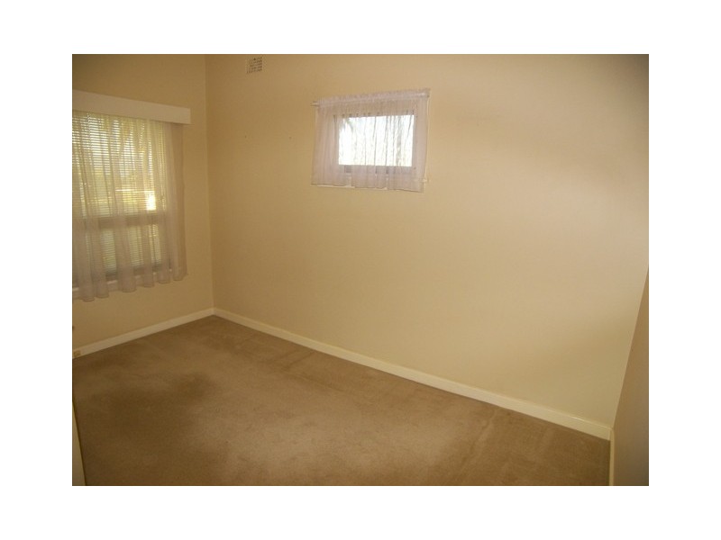 1 Mcpaul Avenue, Dapto NSW 2530