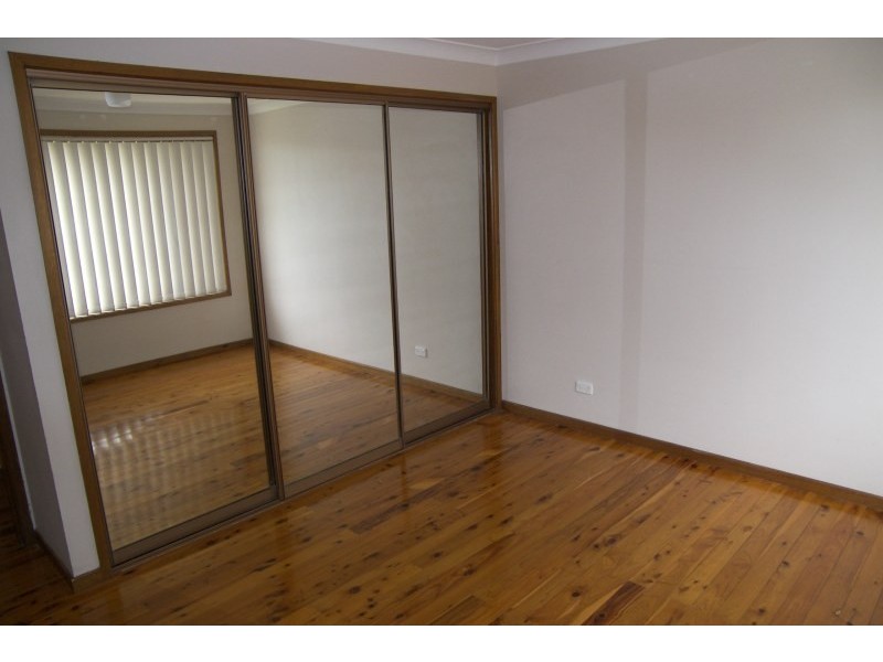 5 Ballentine Place, Horsley NSW 2530