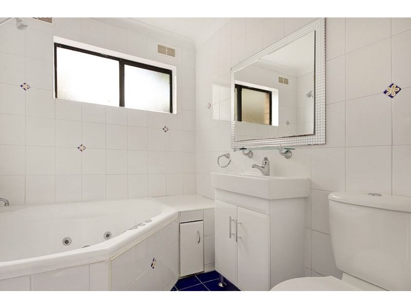 31 Thirroul Road, Kanahooka NSW 2530