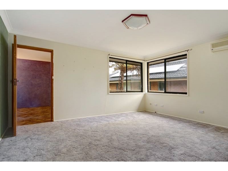 31 Thirroul Road, Kanahooka NSW 2530