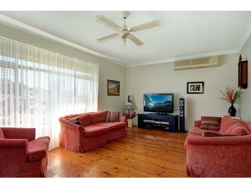 14 Dimond Avenue, Kanahooka NSW 2530