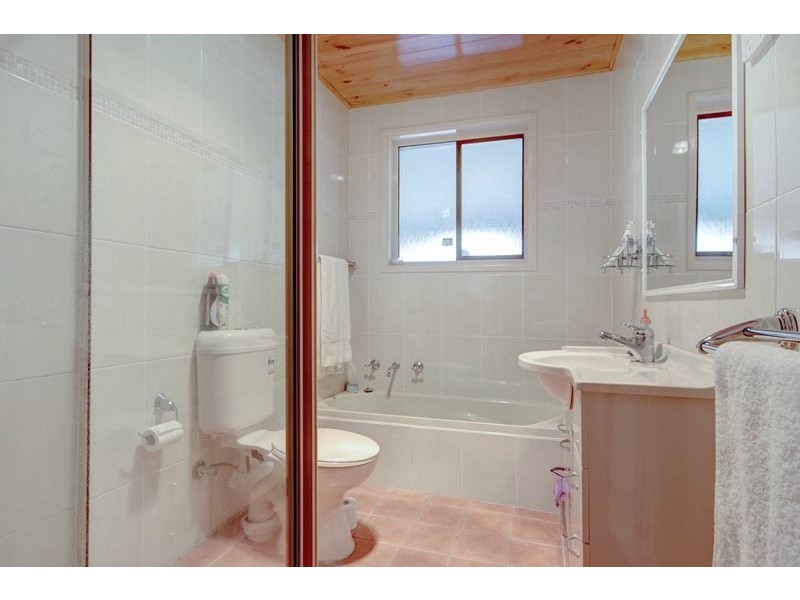 14 Dimond Avenue, Kanahooka NSW 2530