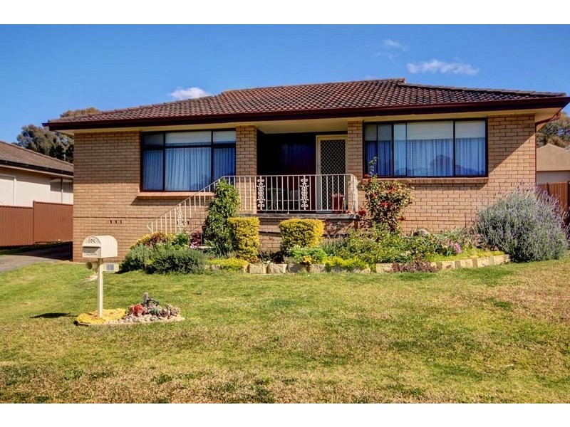 14 Dimond Avenue, Kanahooka NSW 2530