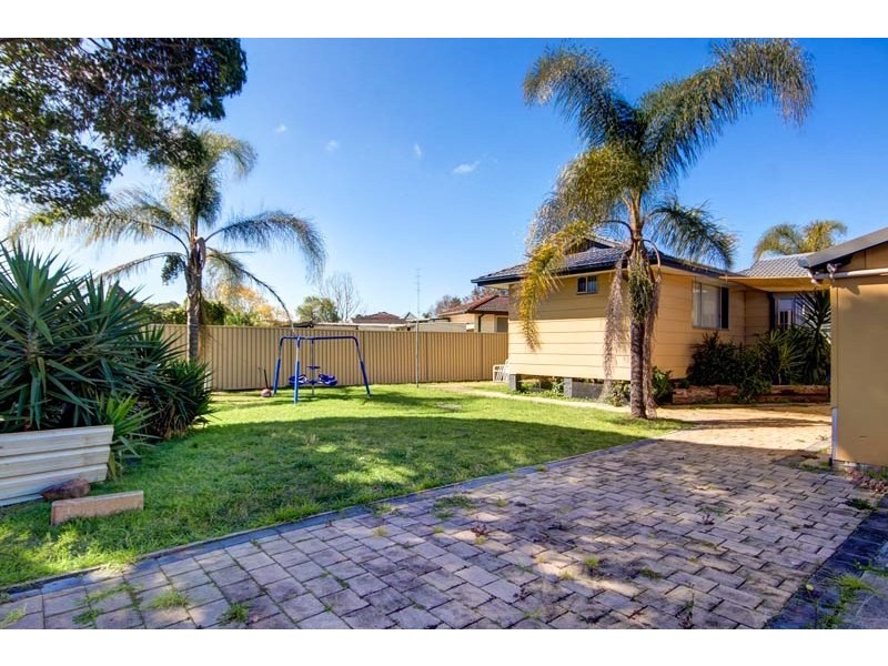 26 Bangaroo Avenue, Dapto NSW 2530