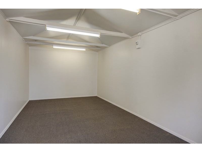 33 Edgeworth Avenue, Kanahooka NSW 2530