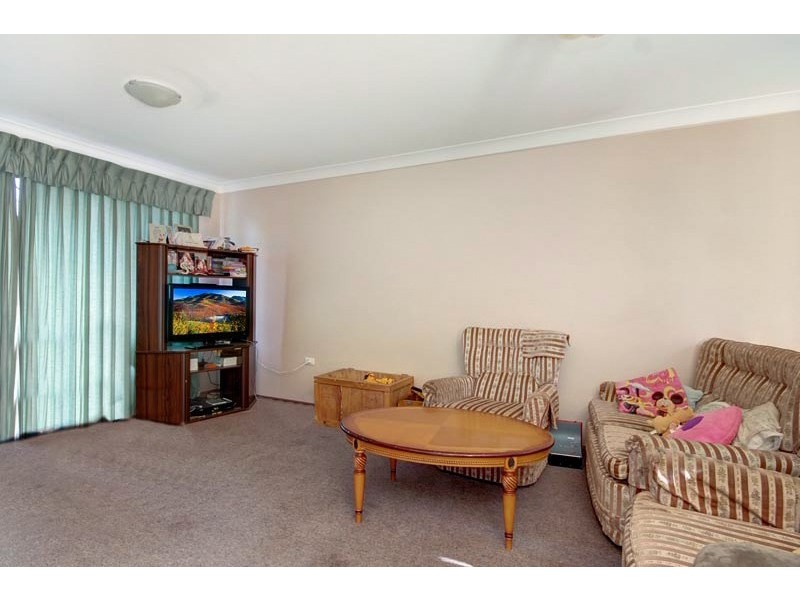 83 Tait Avenue, Kanahooka NSW 2530