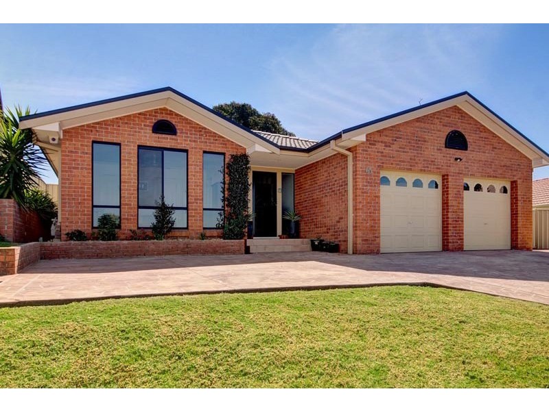 65 Horsley Drive, Horsley NSW 2530